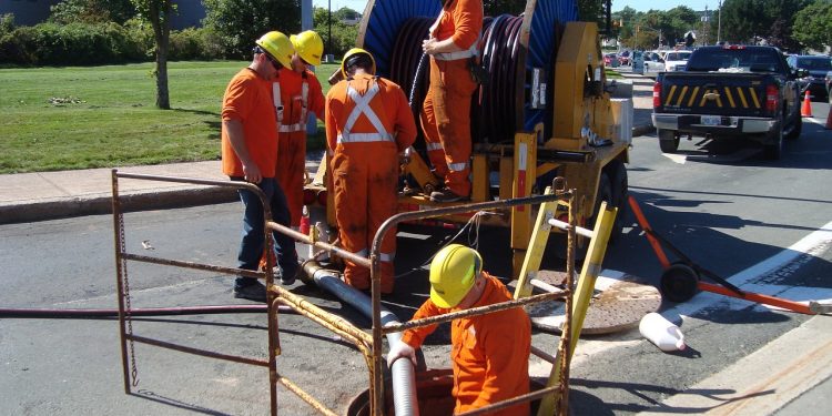 Trenchless sewer repair