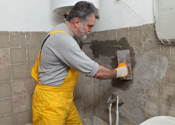 bathroom remodeling contractor