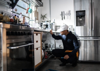 plumber in Discovery Bay