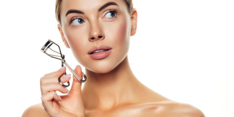 Makeup Brushes & Tools