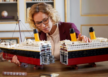 LEGO Titanic set