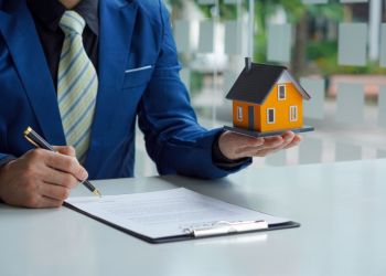 How to Build Wealth With Real Estate: 4 Ideas