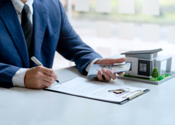 Moving? 4 Ways to Avoid Home Rental Scams